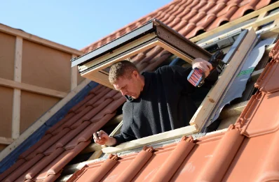 Pose de fenêtres de toit Velux à Astillé